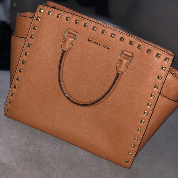 Michael Kors studded Selma satchel - Picture 1 of 5